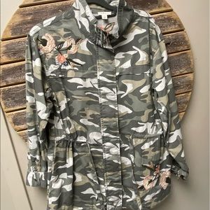 Tribal Jacket Camo w/top stitched flowers